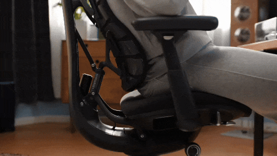 animated gif of LiberNovo Omni chair’s dynamic back support
