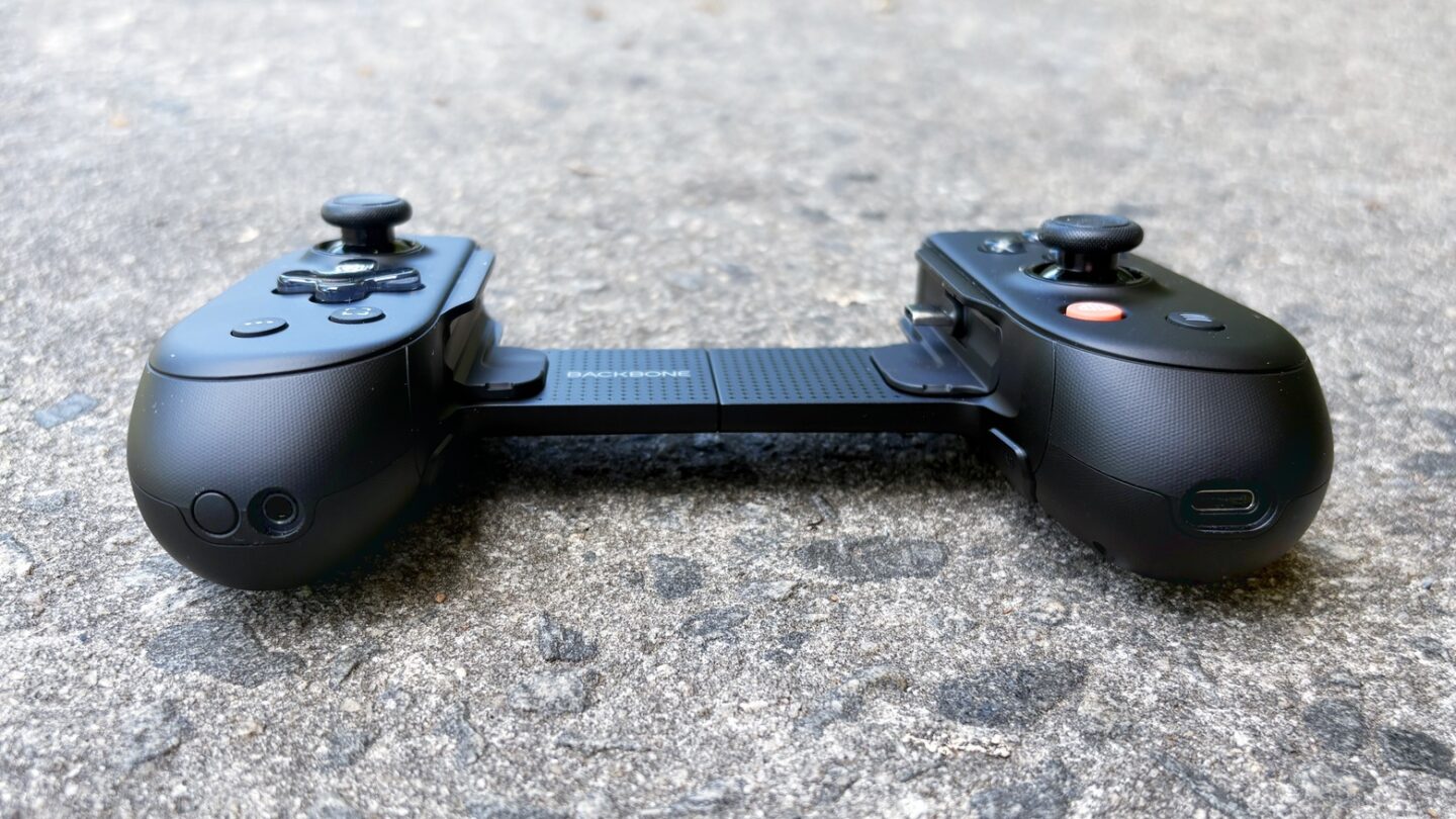 Backbone Pro ports