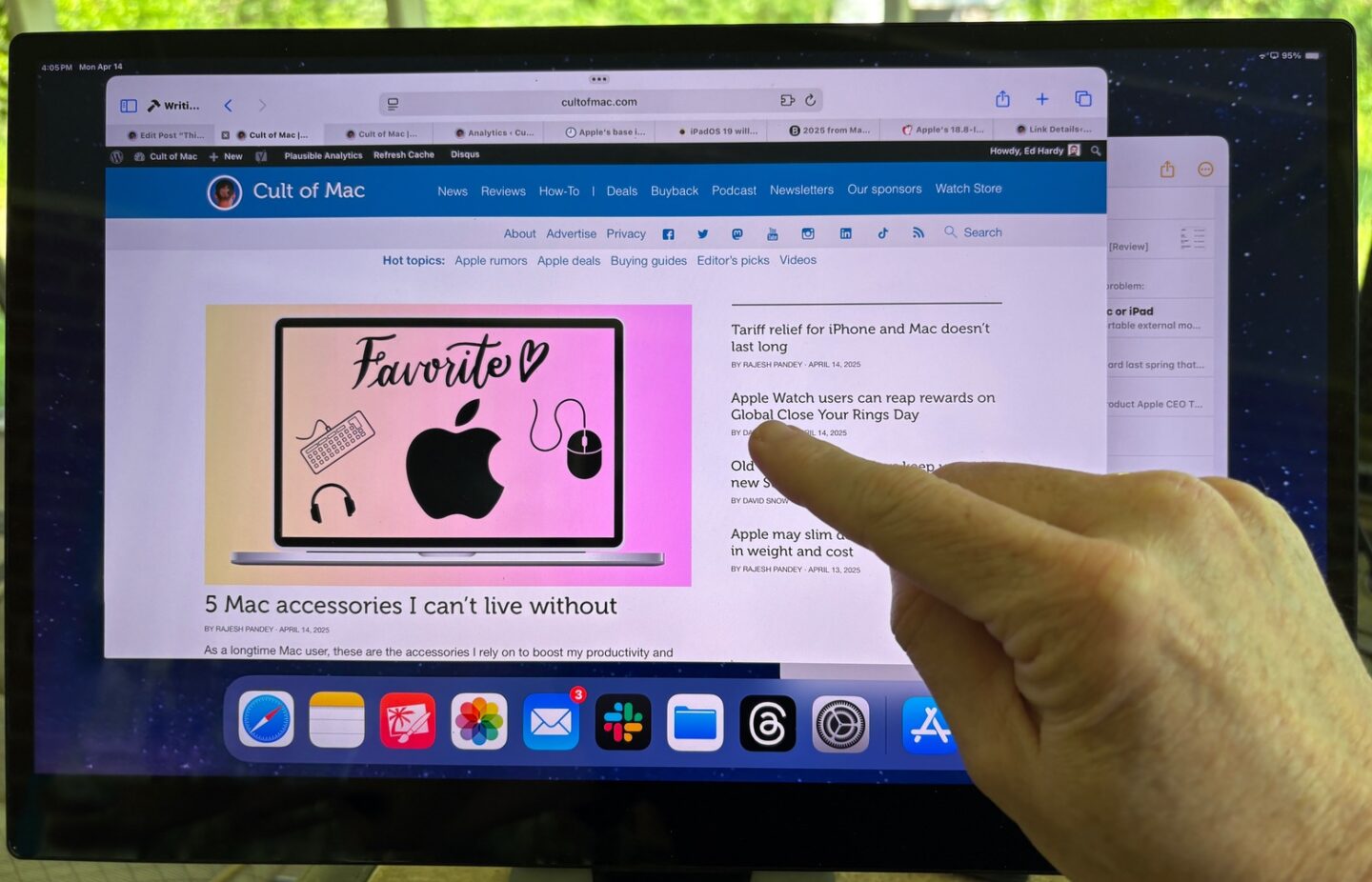 espresso 15 Pro portable monitor includes a useful touchscreen