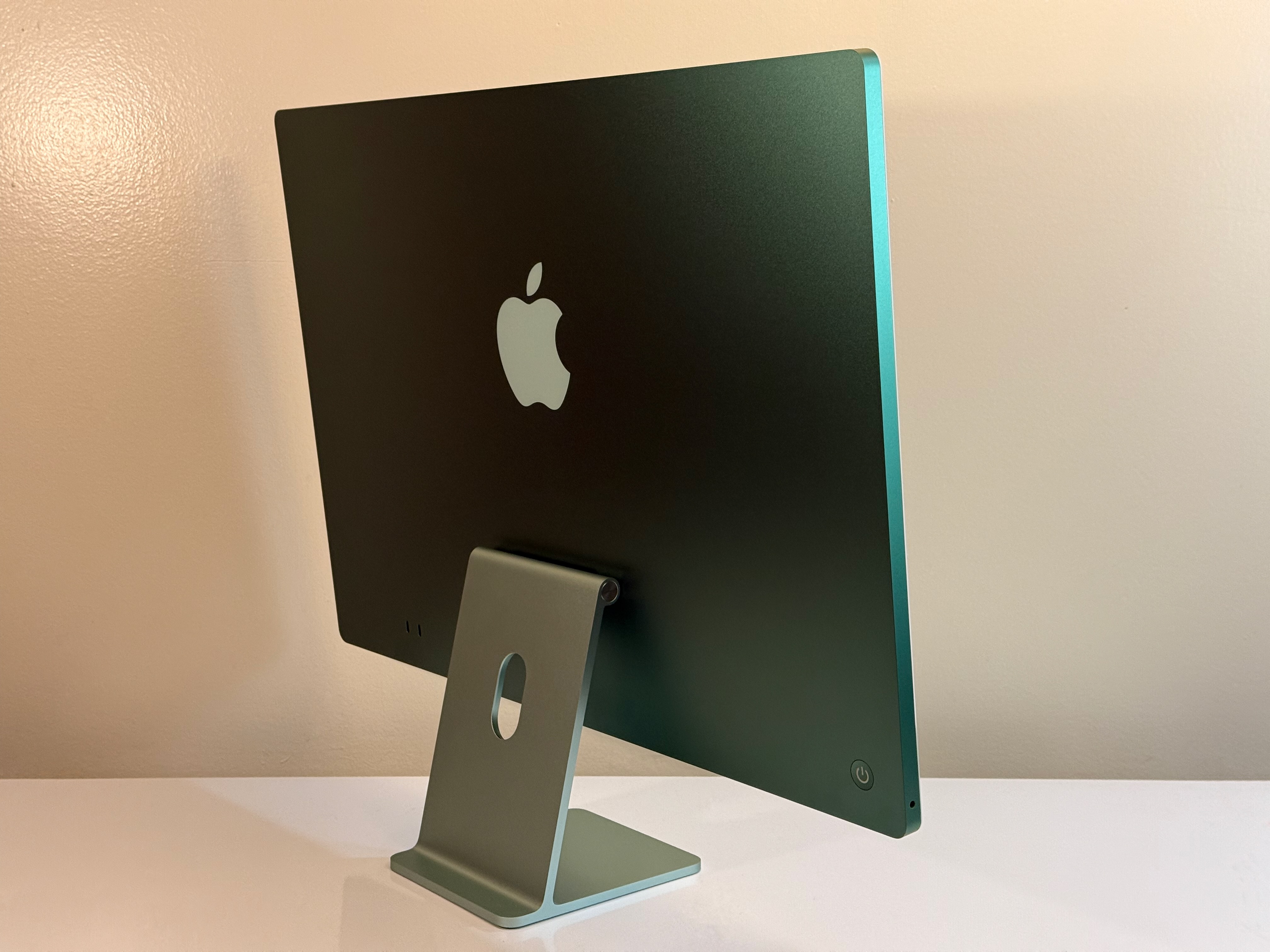 iMac deal: Green iMac with dramatic lighting